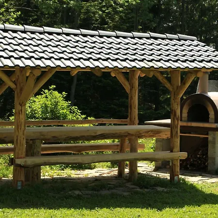 Chata Bully 242/b * Доновалы